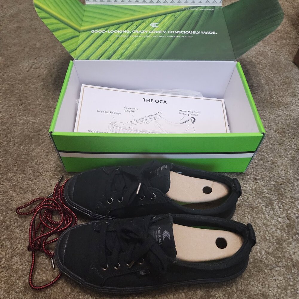 Cariuma OCA Low All Black Canvas Sneaker Women - Black Shoe 9